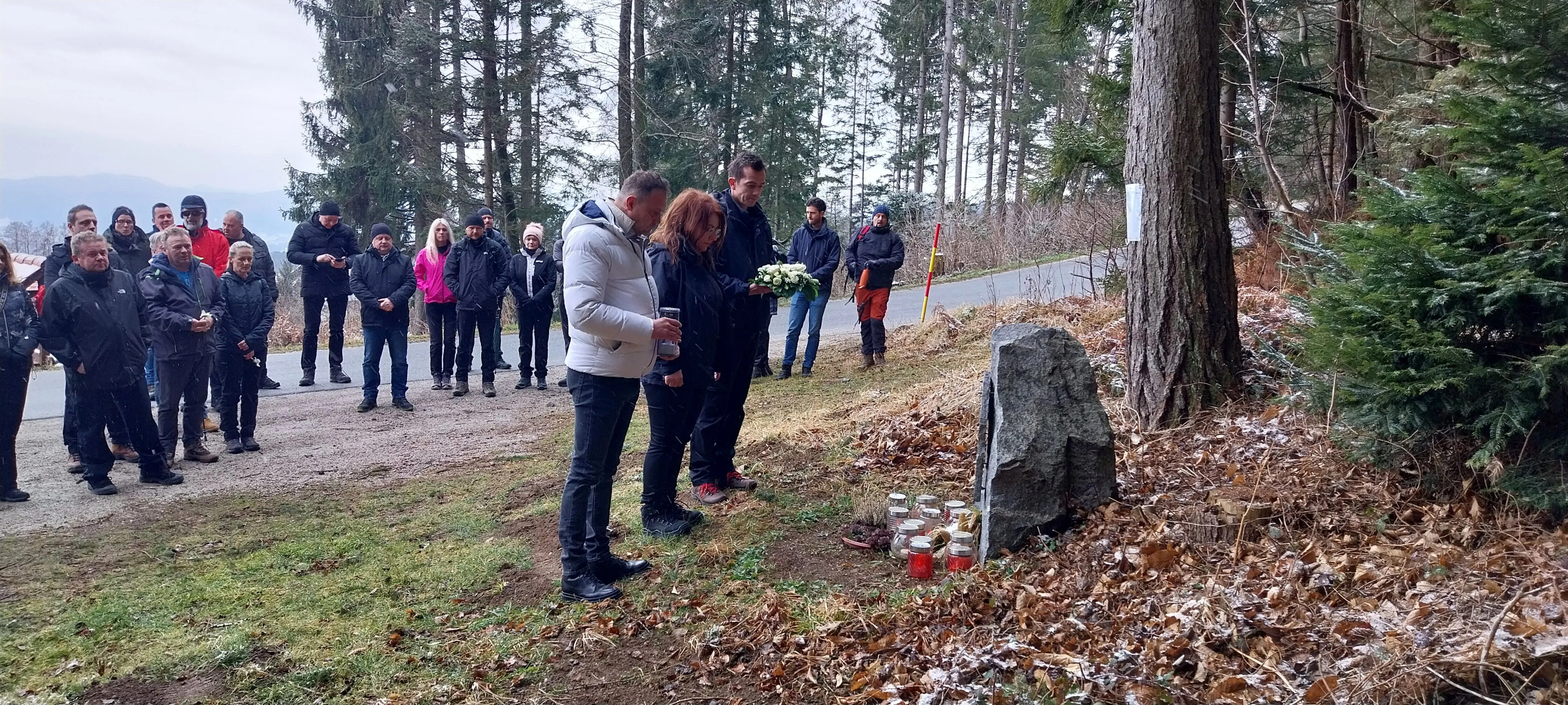 Fotografija – Enajsta spominska slovesnost je obletnica žledoloma