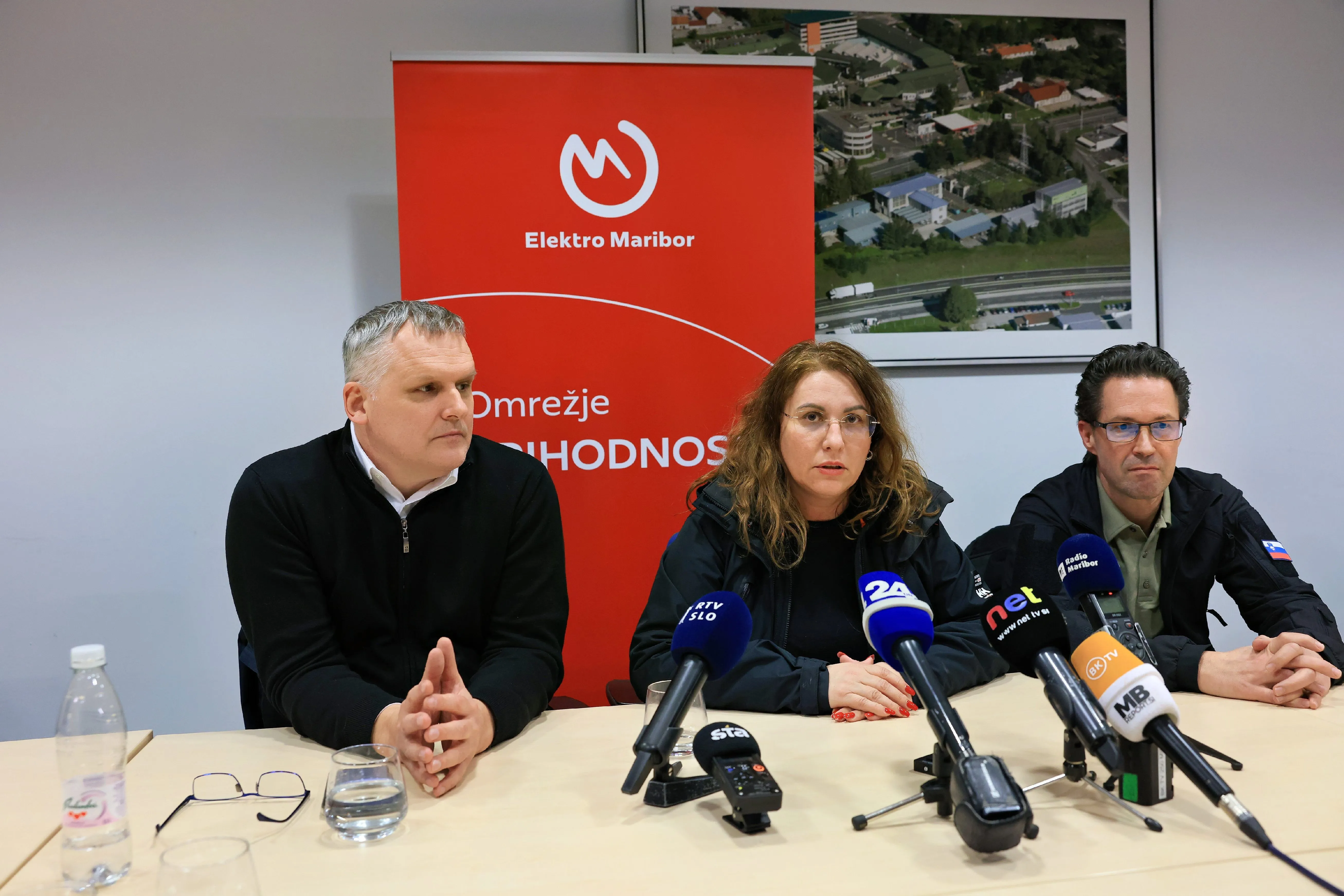 Izredne vremenske razmere povzročile obsežne poškodbe elektroenergetske infrastrukture – fotografija 2 od 3