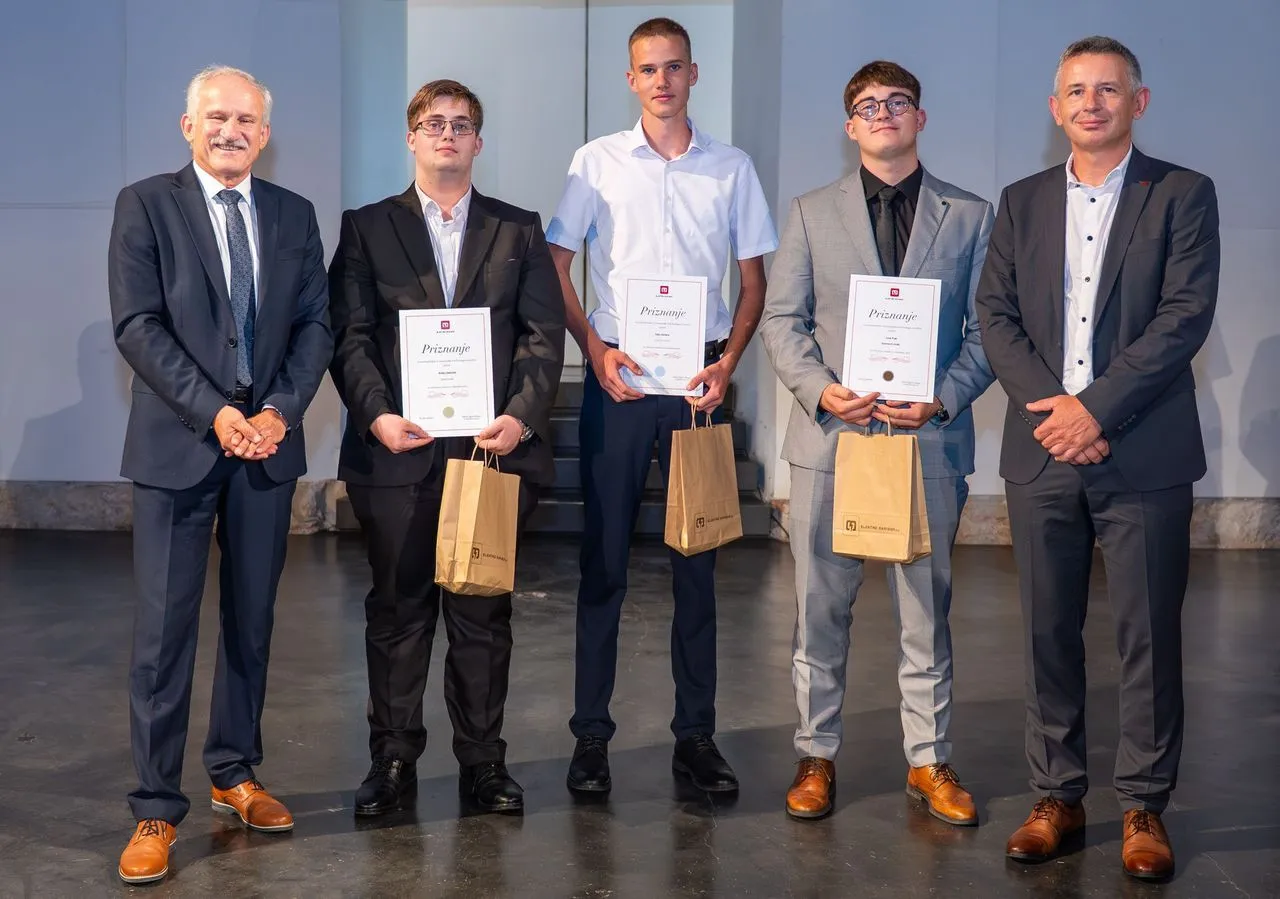 Fotografija – Z znanjem v prihodnost: Elektro Maribor nagradil najboljše dijake Srednje elektro šole Ptuj