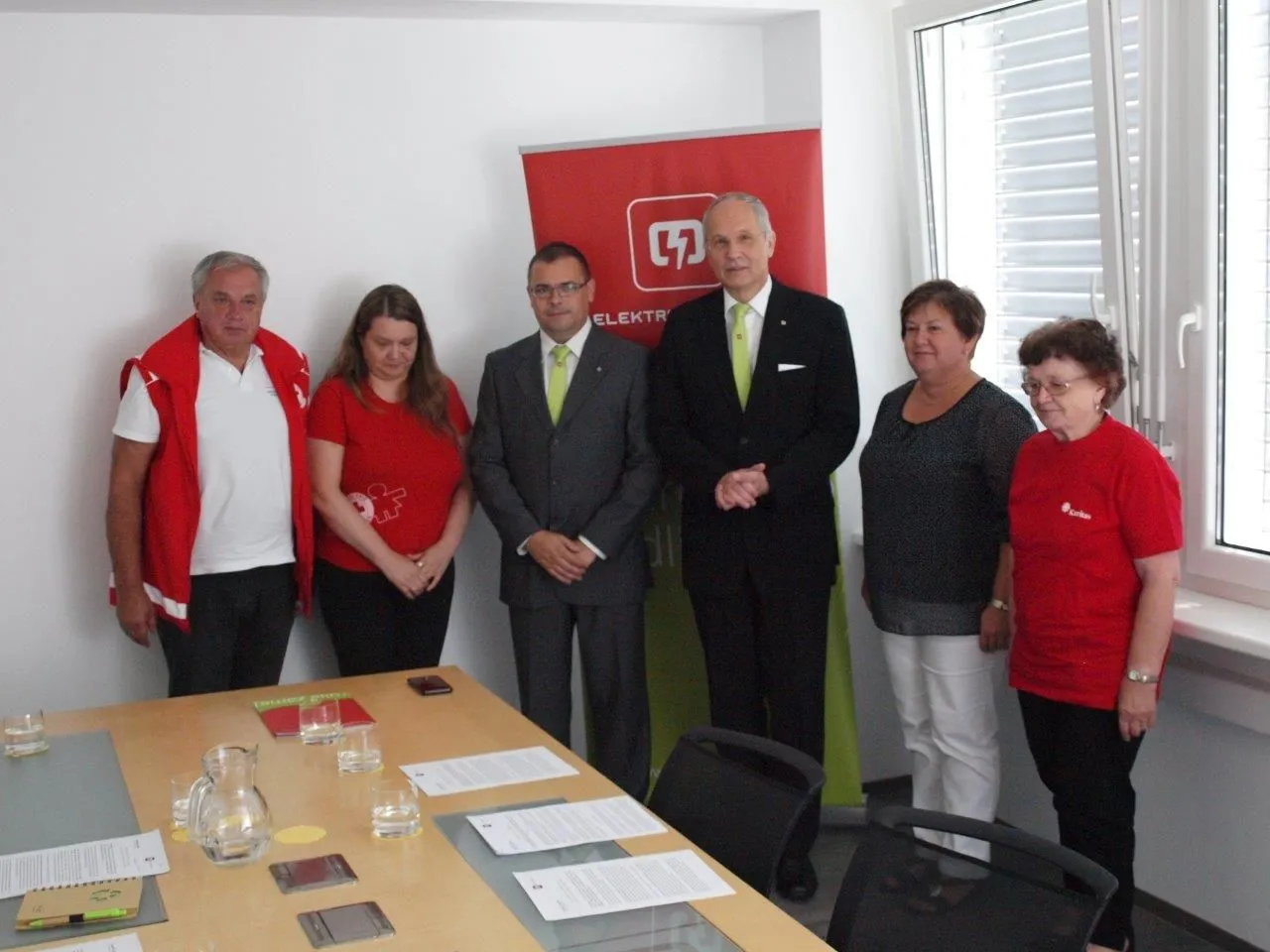 Fotografija – Elektro Maribor namenil sredstva za pomoč humanitarnima organizacijama v Gornji Radgoni