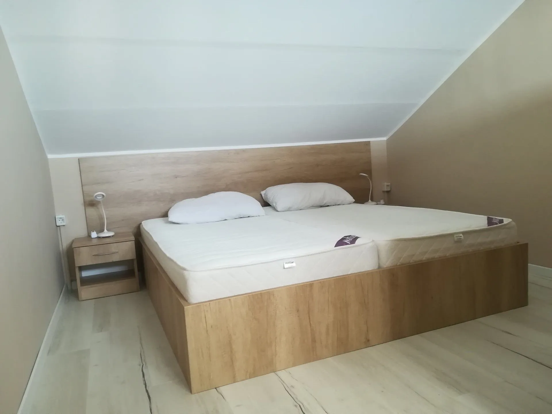 CRES 7/1 – fotografija 1 od 10