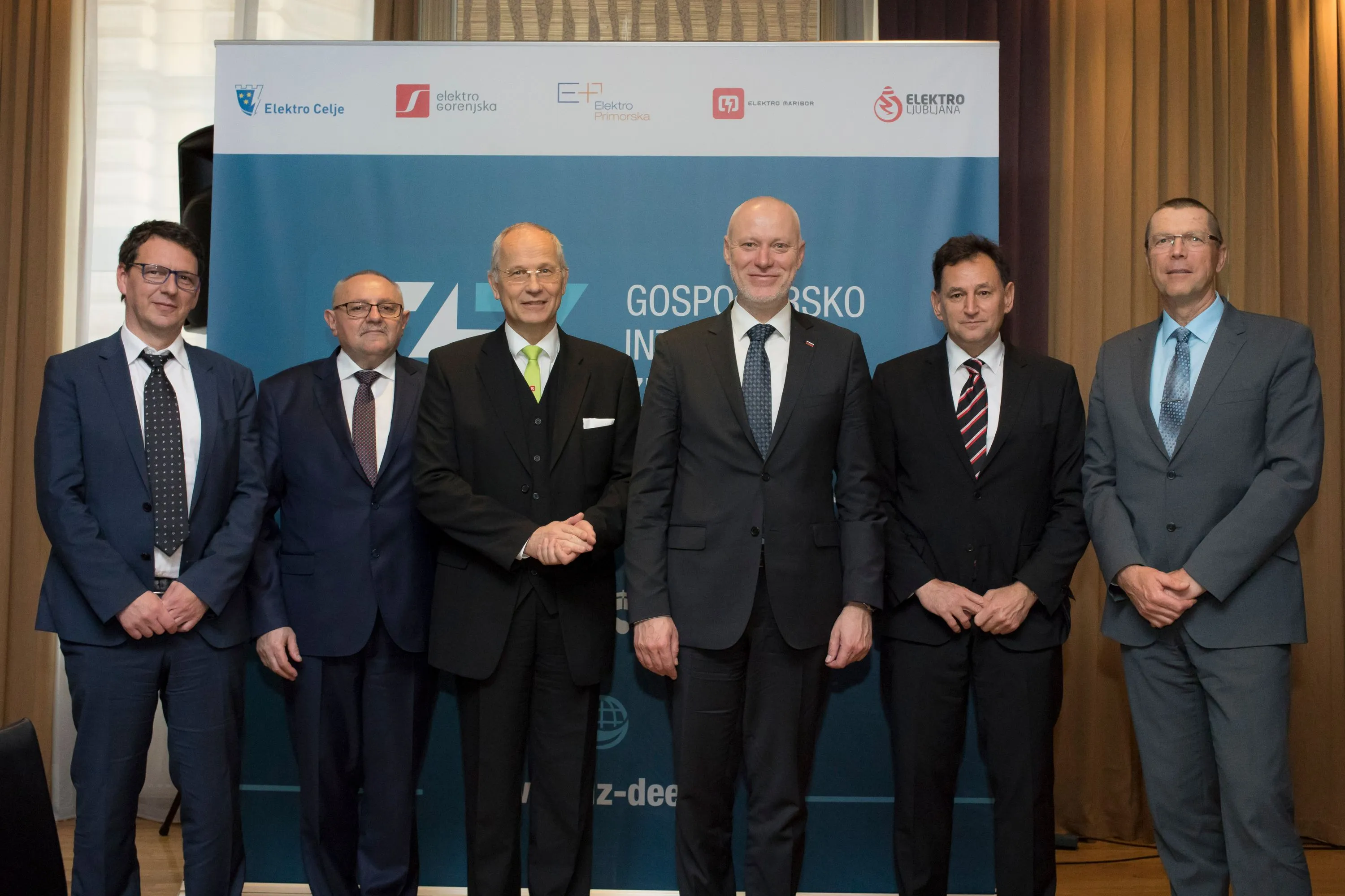 Fotografija – 4. strateška konferenca elektrodistribucije Slovenije: Elektrifikacija za leto 2050 – nujno zagotavljanje bolj robustnih distribucijskih omrežij